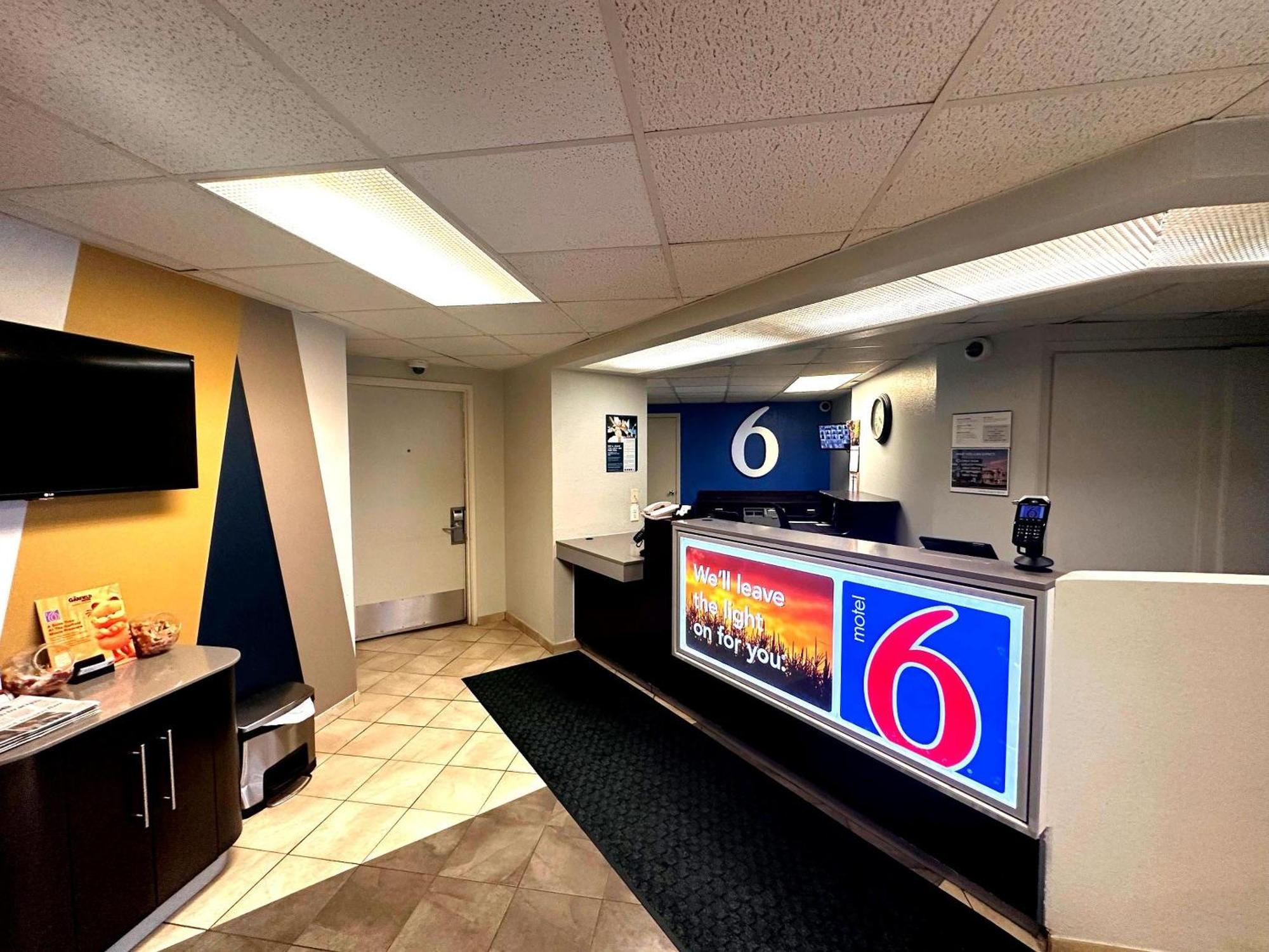 Motel 6-Duluth, Mn Ngoại thất bức ảnh